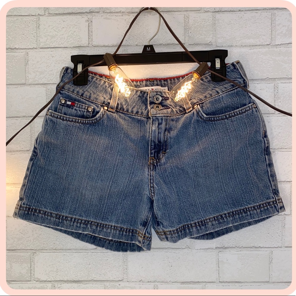 ♢ Tommy Hilfiger Jean shorts ♢